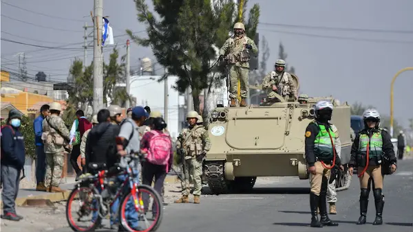 Cuál es el papel de las Fuerzas Armadas y la Policía Nacional