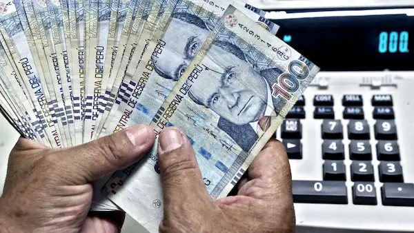 Factores que influyen en el aumento del sueldo mínimo