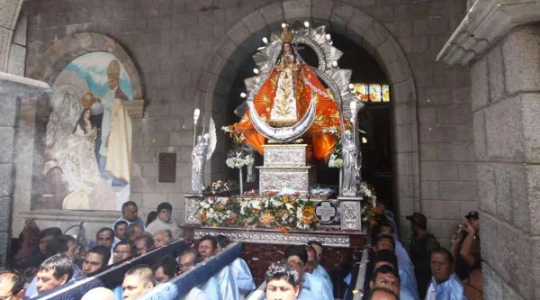 15. Virgen de la Puerta
